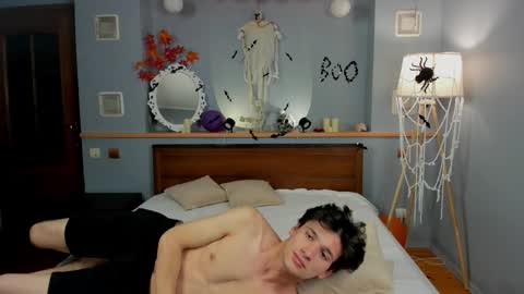 Elvano online show from October 26, 10:42 pm