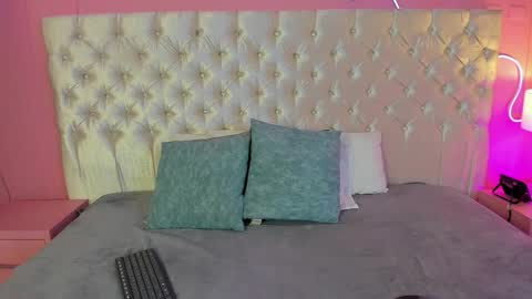 Ely online show from October 9, 11:59 am