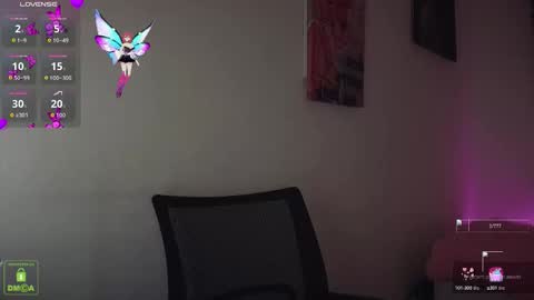 Em1l1a online show from October 9, 8:47 pm