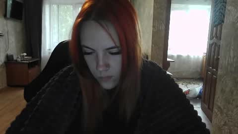 ember__fox online show from June 29, 5:15 am