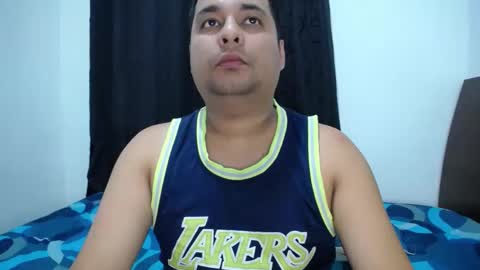Snapshot of ember_wanda_ chatting on January 17, 7:16 pm Ember and Wanda online show from January 17, 7:16 pm
