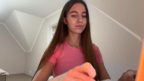 Alina online show from December 4, 1:44 pm