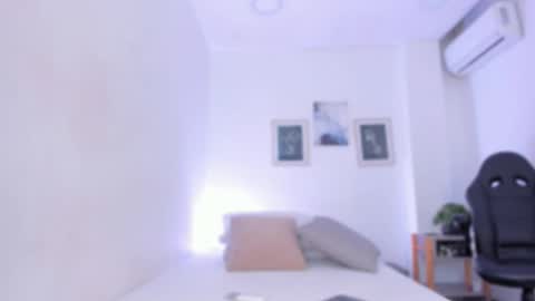 emelie_89 online show from October 26, 3:23 pm