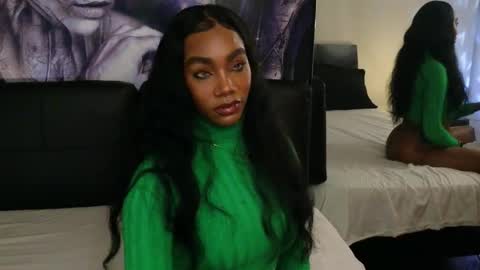 anyelii  online show from February 26, 1:09 am