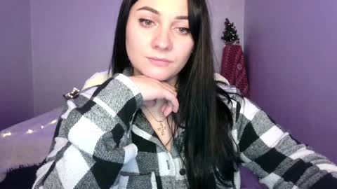 Emely online show from January 16, 8:00 am