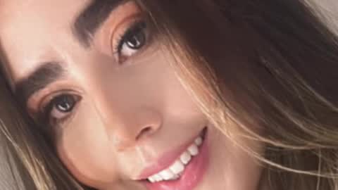 emi_royse online show from February 23, 9:28 pm