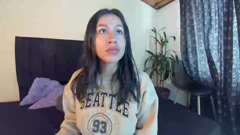 Emilia Gomez online show from March 11, 9:26 pm