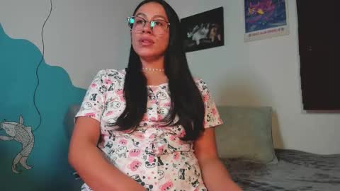 Emilia Gomez online show from February 3, 2:53 am