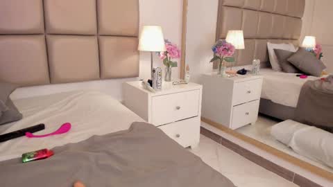 Snapshot of emiily_roberts1 chatting on March 5, 6:12 am EMILY ROBERTS online show from March 5, 6:12 am