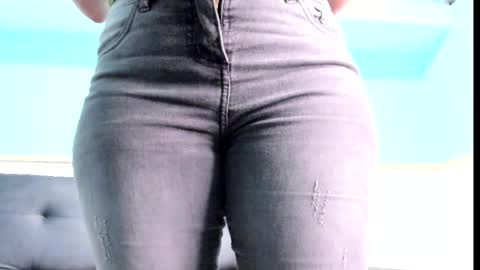 Emily online show from March 3, 11:33 am