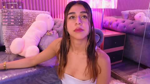 Emily online show from January 14, 3:47 pm