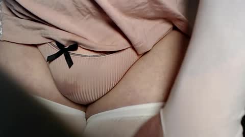 emiiuwu online show from January 16, 3:26 am