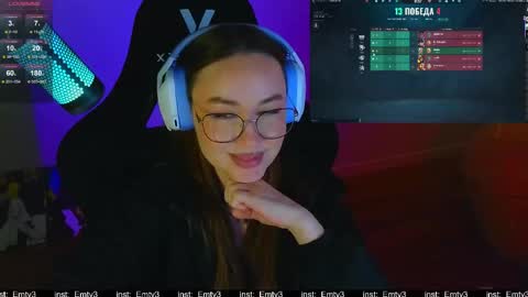 Emili online show from April 25, 1:41 pm