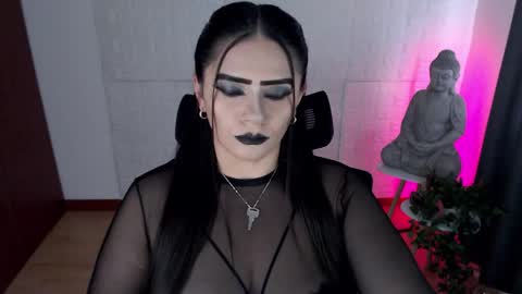 POWERFULL GODDESS EMILI online show from October 11, 5:27 pm