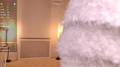 emilia_dream online show from September 26, 5:10 pm