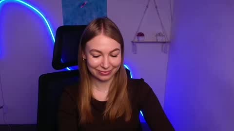 Emilia online show from November 5, 6:48 am