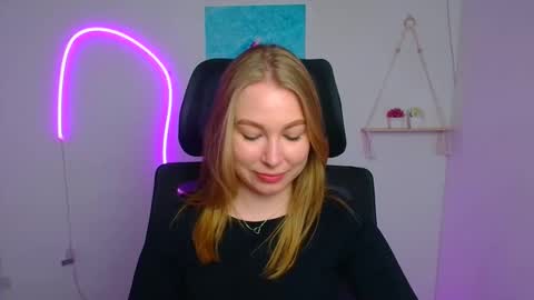 Emilia online show from April 9, 11:27 am