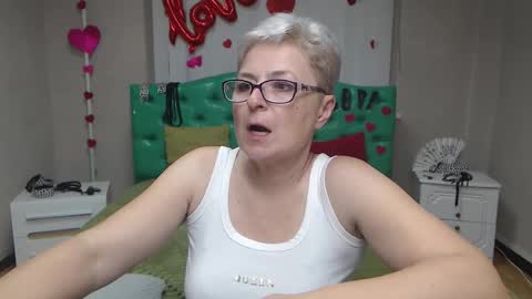 EmiliaGree online show from October 18, 11:14 am