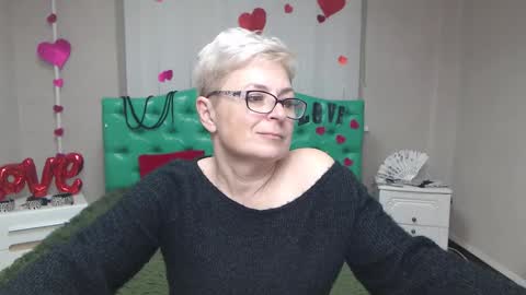 EmiliaGree online show from November 19, 7:56 pm