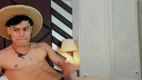 EmilianoBrl online show from February 18, 2:49 pm