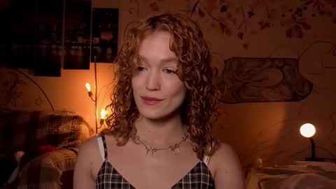 Emi  online show from September 28, 7:01 pm