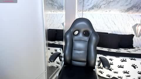 emilly_mell online show from September 13, 11:12 am