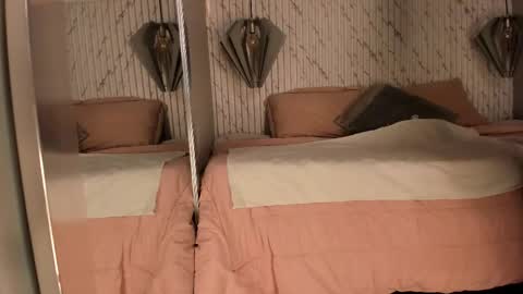 emilly_mell online show from September 24, 11:17 am