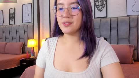 Emily online show from March 1, 3:43 am