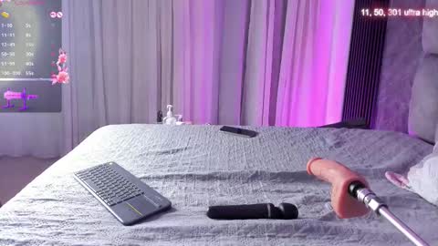 Emily online show from November 21, 12:25 pm