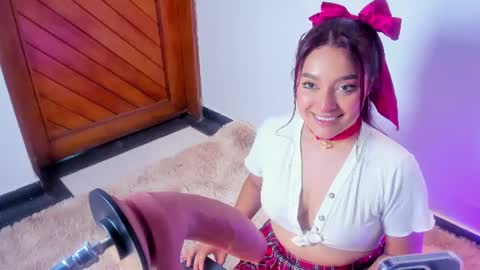 Emily online show from June 26, 11:59 am