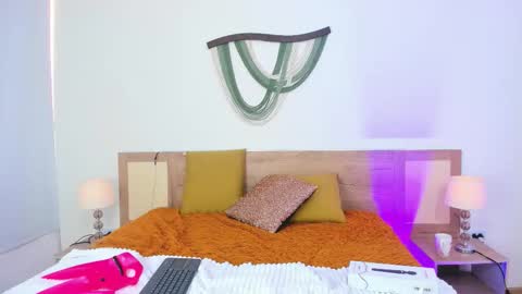 emily_frostt online show from February 27, 1:37 pm