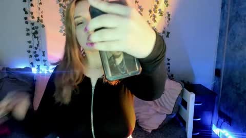 EMILY online show from February 26, 5:24 am