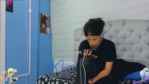 Emily jhon online show from November 2, 3:45 pm