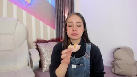 Emily online show from September 30, 2:49 pm