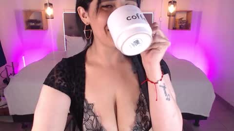 E M I L Y  online show from November 12, 3:25 pm