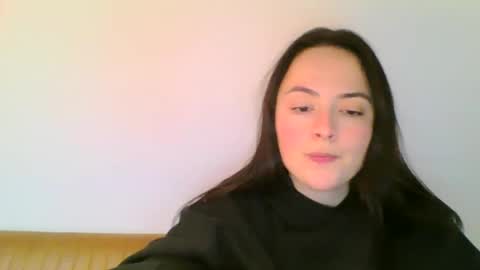 Snapshot of emily_morning_dew chatting on January 22, 2:35 pm emily_morning_dew online show from January 22, 2:35 pm