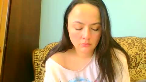 Snapshot of emily_morning_dew chatting on February 25, 2:15 pm emily_morning_dew online show from February 25, 2:15 pm