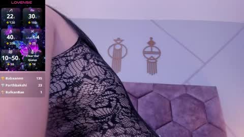 emily_nova_ online show from April 1, 1:52 pm