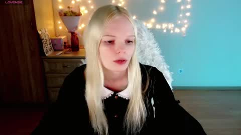 Lia online show from February 28, 12:20 pm