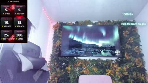emily_palmeer online show from June 8, 10:16 am