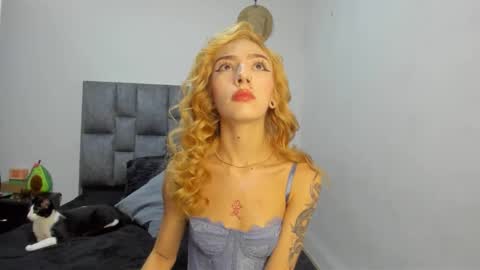 Emi online show from January 6, 6:45 pm