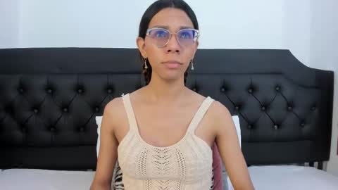 EMILY online show from November 5, 4:42 pm