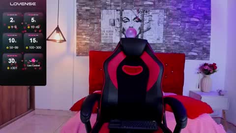 emily_sc online show from February 21, 1:44 pm