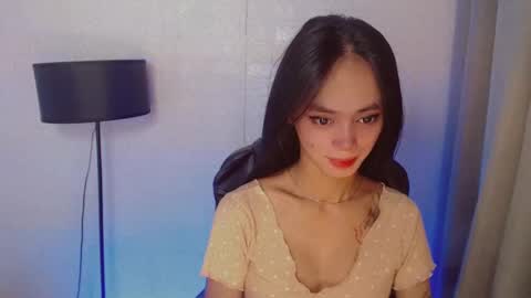 emily_sexyslut online show from December 8, 1:30 am