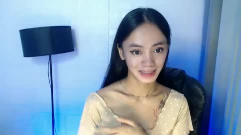 emily_sexyslut online show from December 10, 3:41 am
