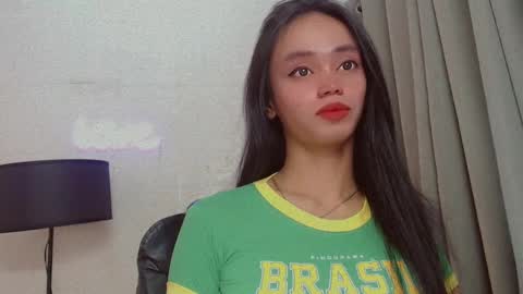 emily_sexyslut online show from January 5, 4:59 pm