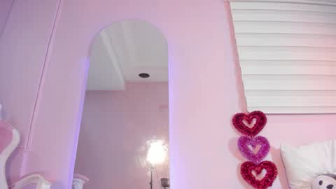 Emily online show from February 27, 5:15 pm