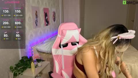 Emily online show from April 30, 8:08 am