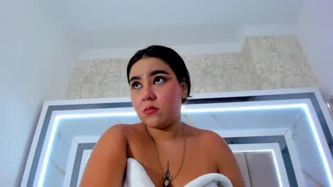 Snapshot of emilyblack_1 chatting on March 2, 8:29 pm Emily online show from March 2, 8:29 pm