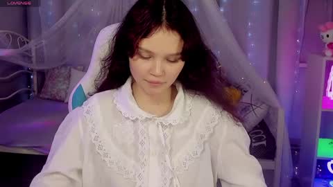 Emilyhaves online show from May 6, 1:28 pm